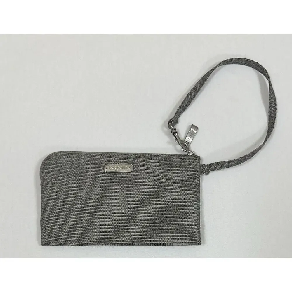 Baggalini Gray Silver RFID Security Wristlet Clutch Wallet EUC